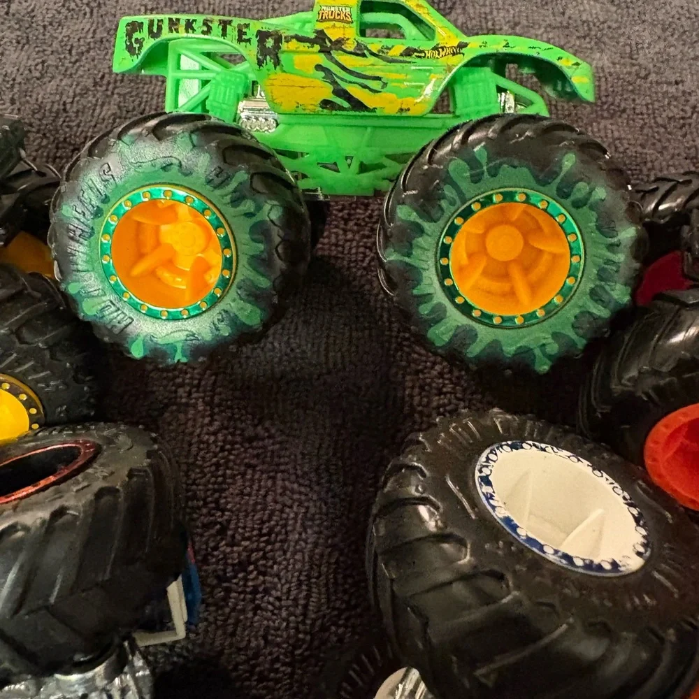 5 Hot Wheels Monster Truck Toy lot. Multicolors.